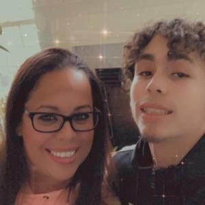 Meet your Posher, Vanessa